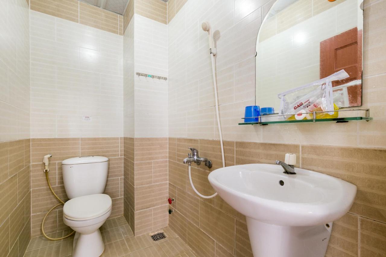 OYO 372 Vy Hà Hotel Thành Pho Ho Chí Minh Esterno foto